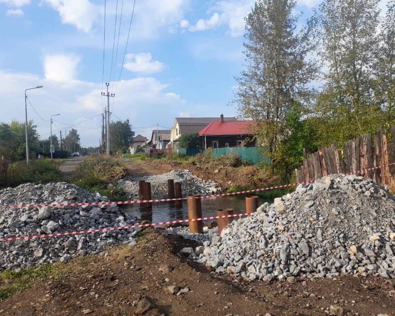 Изображение На улице Менделеева строят новый мостовой переход